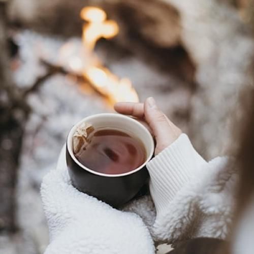  گرگ و میشه من هنوزم بیدارم