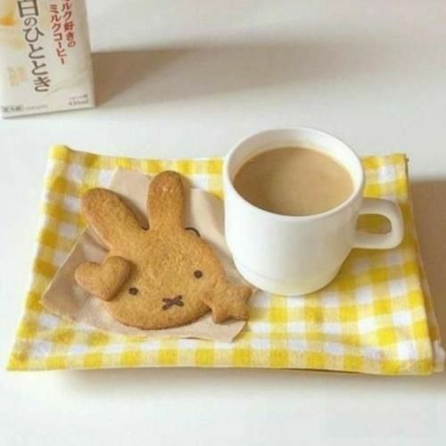  آهای دختر دریا بازم صبح شده پیدا