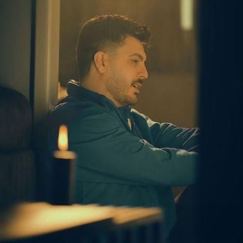 دانلود آهنگ شمع و پروانه از آیهان